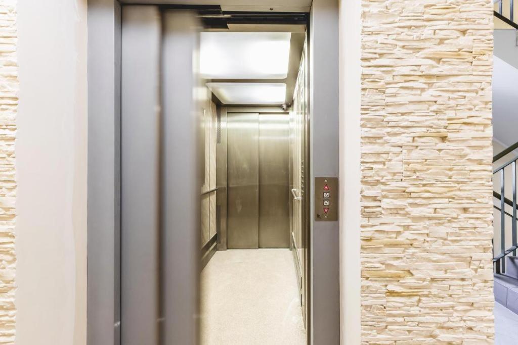 Apartament Niecala Queens Superior لوبلين المظهر الخارجي الصورة